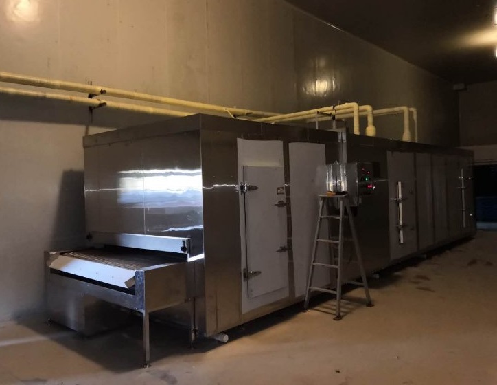 隧道式速冻机配有不锈钢网带适用于冰淇淋，肉类，海鲜 产量从100kg/h-2000kg/h 